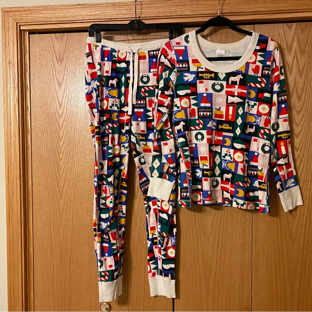 Hanna Andersson Modern Merry Christmas Holiday Long John’s Size Medium Adult